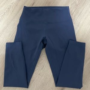 Lululemon Navy Wunder Unders